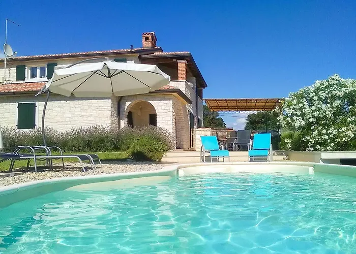 Вилла Aleksandra *